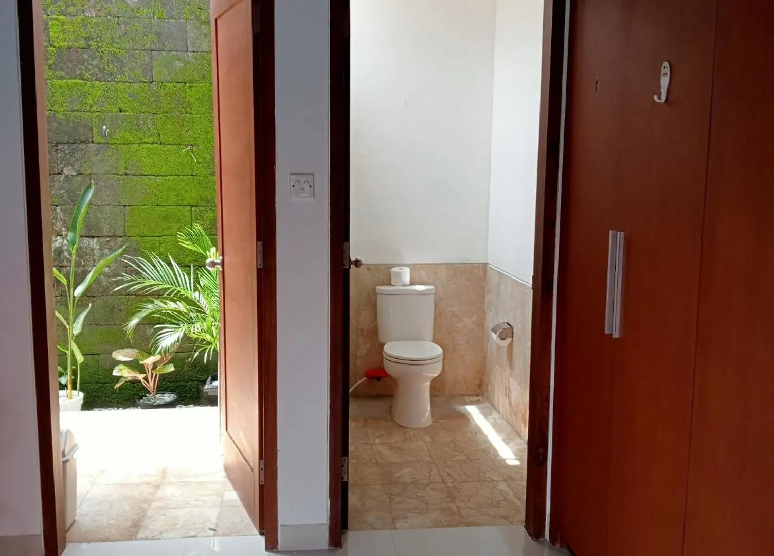 Pondok Indah Villa Ujung 0*,